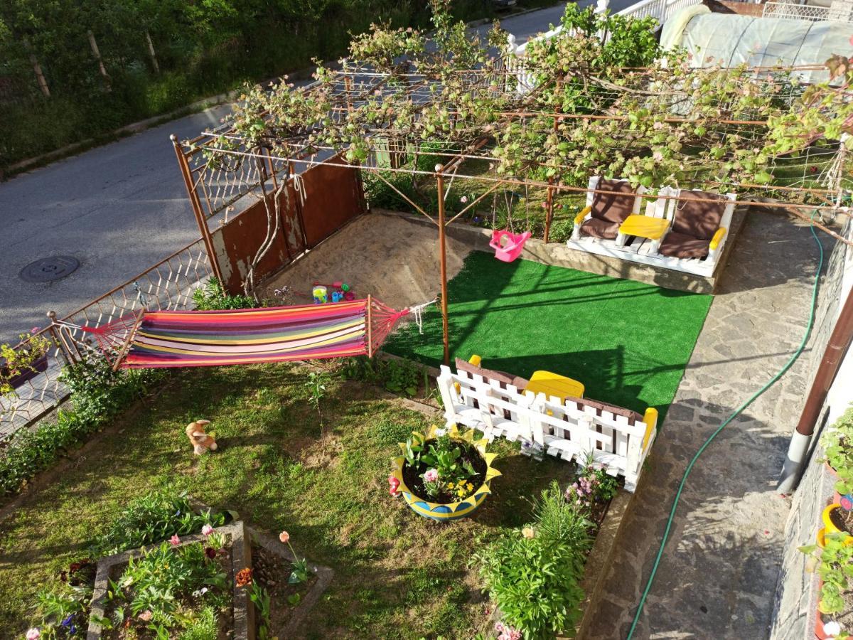 Guest Rooms Profirov Zlatograd Exterior foto